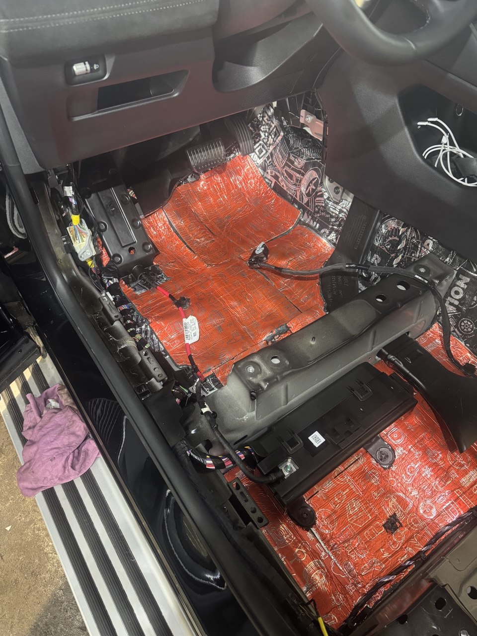 Шумоизоляция автомобиля в Минске